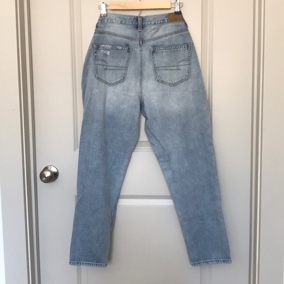 American Eagle - High Waisted Jeans - Picture 3 of 8